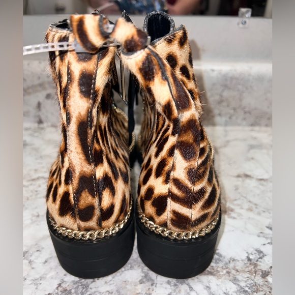 Gianni Bini Lyone Leopard Print Calf Hair Chained Mobwife Chunky Combat Boot - Picture 2 of 7